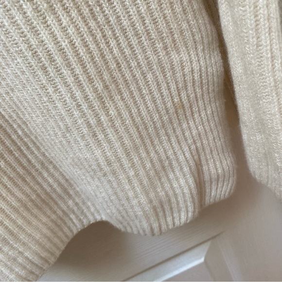 Everlane white the Cashmere Rib Mockneck sweater - Picture 5 of 8